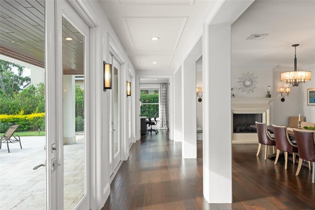 Chandelier, Dining room, Fireplace, Interior, Recessed Lighting, Wood Texture Flooring