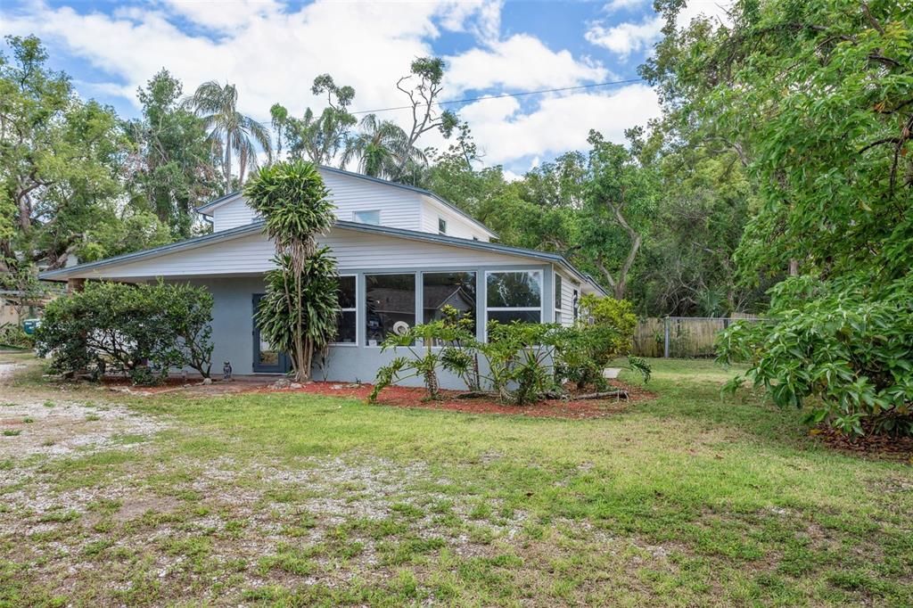 Backyard, Exterior