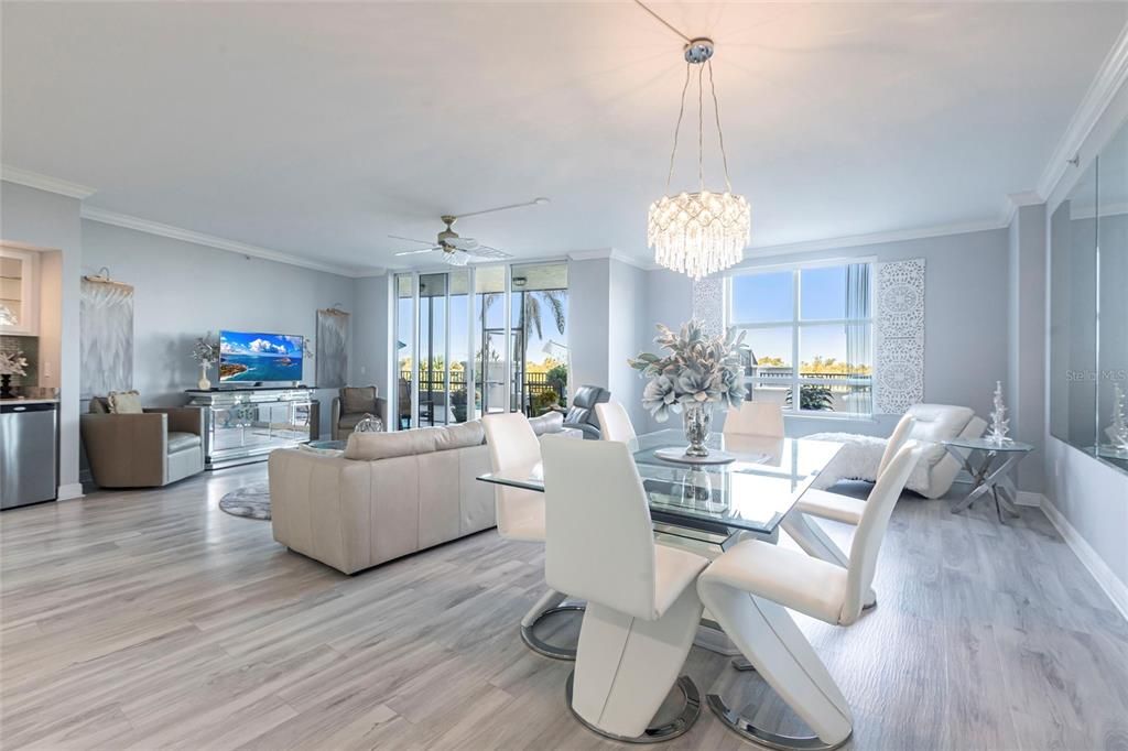 Chandelier, Dining room, Interior, Living room, Wood Texture Flooring