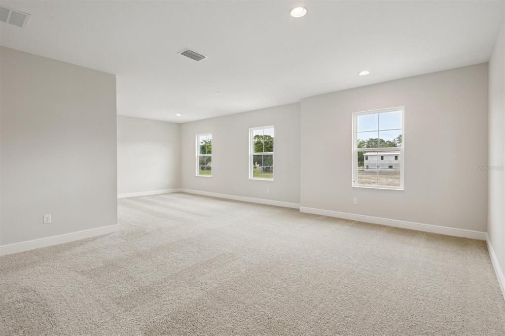 Empty room, Interior, Recessed Lighting