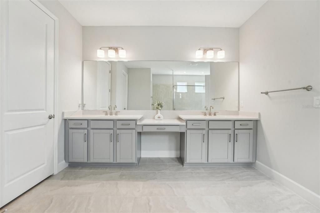 Bathroom, Dual Sink Vanities, Interior