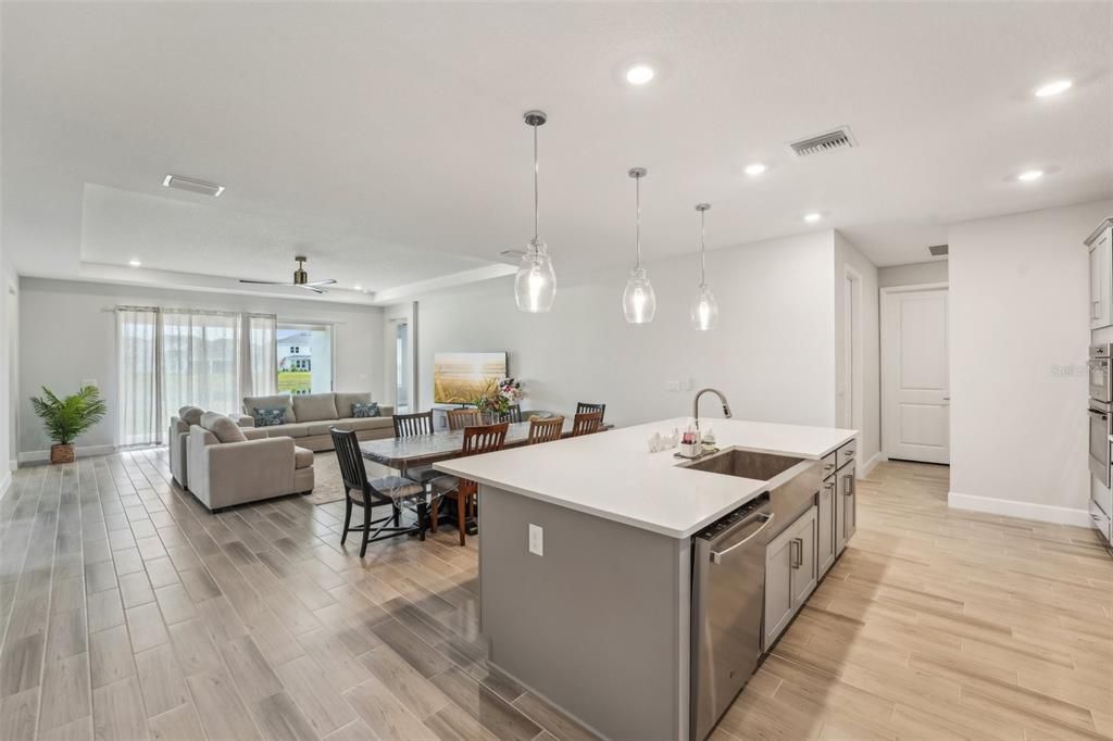 Dining room, Interior, Kitchen, Living room, Pendant Lights, Recessed Lighting, Wood Texture Flooring