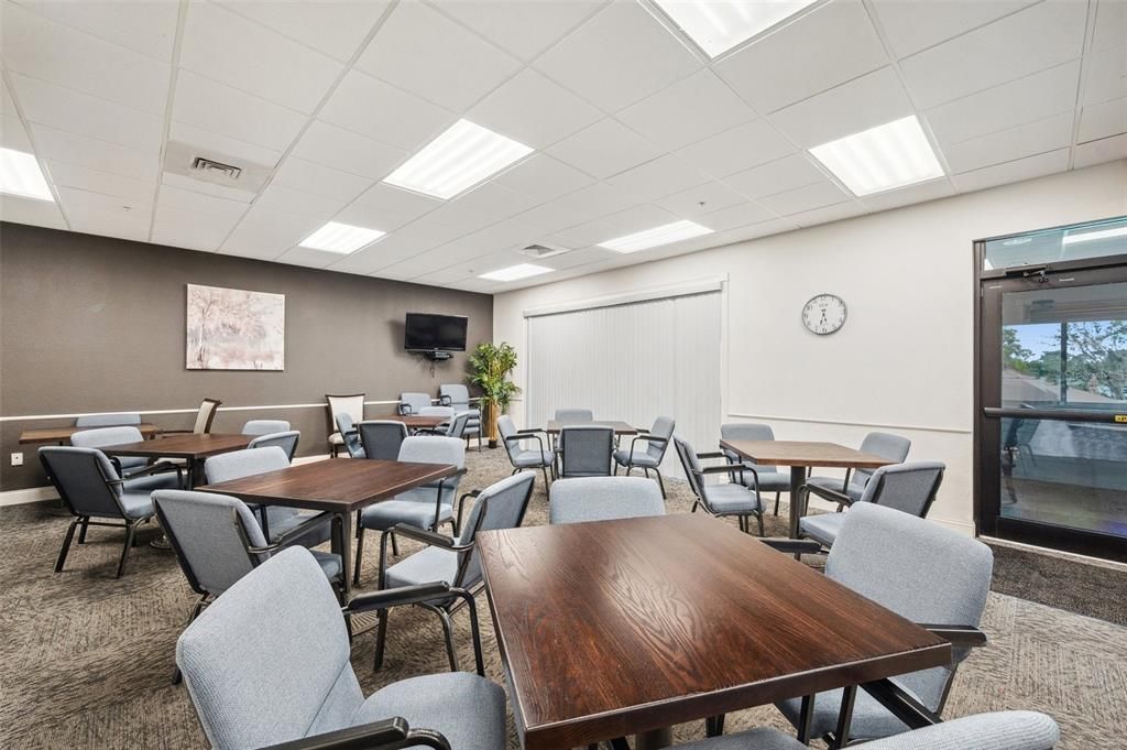 Dining room, Interior, Recessed Lighting