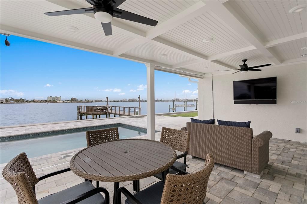Exterior, Pool, Recessed Lighting, Water