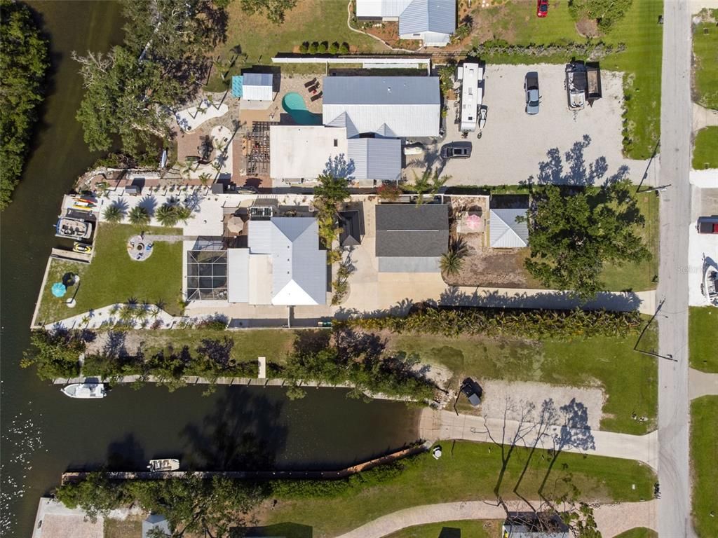 Exterior, Drone