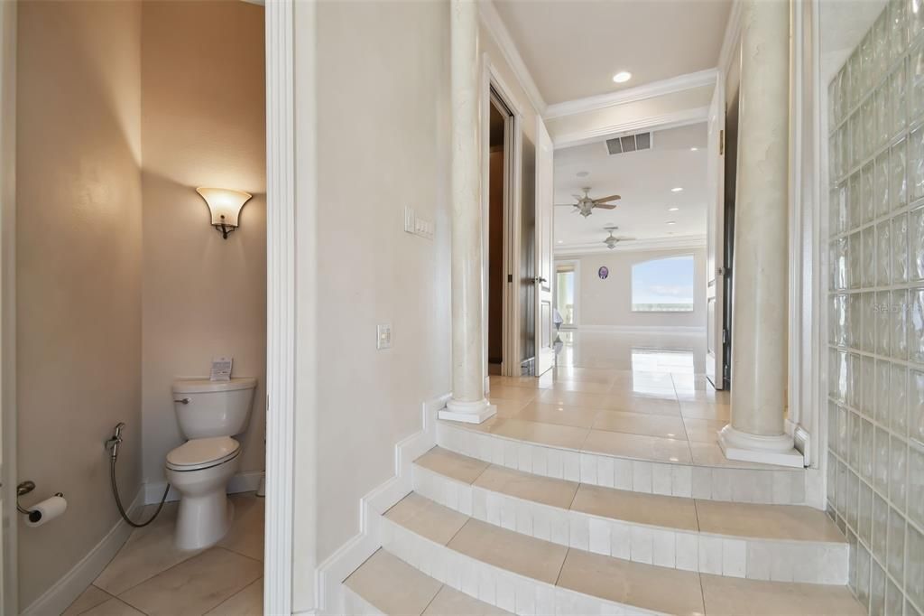 Bathroom, Interior, Recessed Lighting