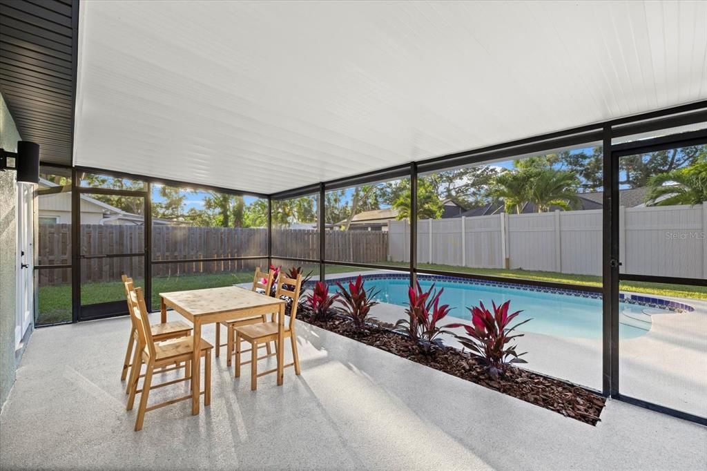 Dining room, Interior, Pool, Sun Room