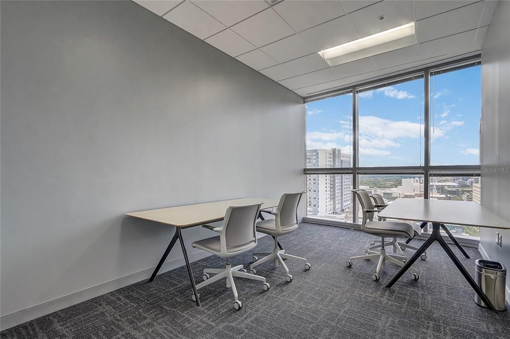 Home Office, Interior
