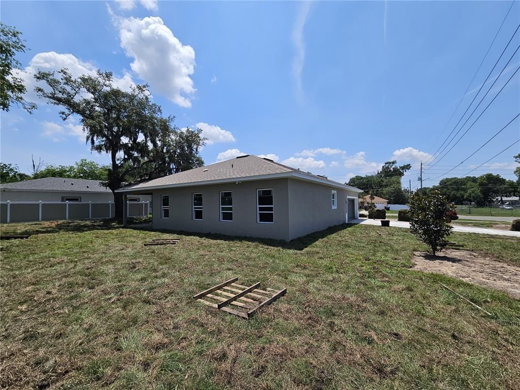 Backyard, Exterior