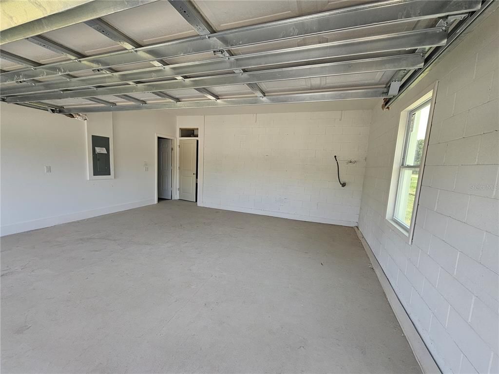 Garage, Interior