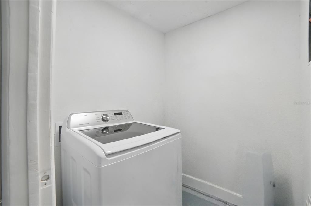 Interior, Washer