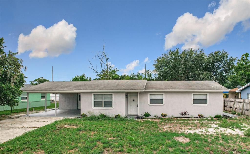 Backyard, Exterior, Facade, Ranch