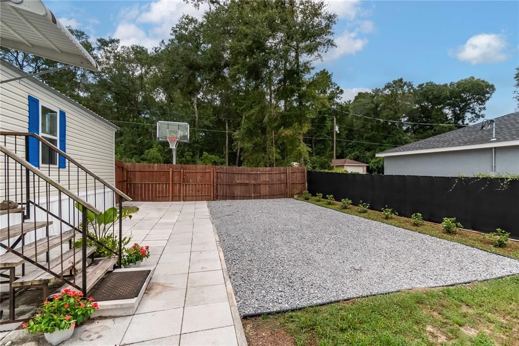 Backyard, Exterior