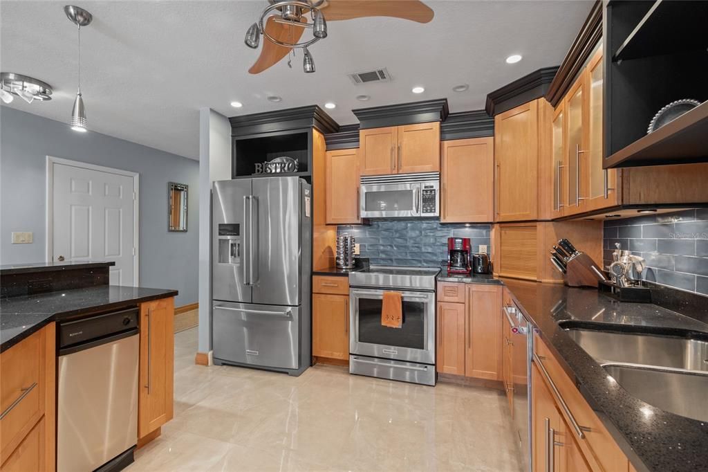 Interior, Kitchen, Pendant Lights, Recessed Lighting, Stainless Steel Appliances