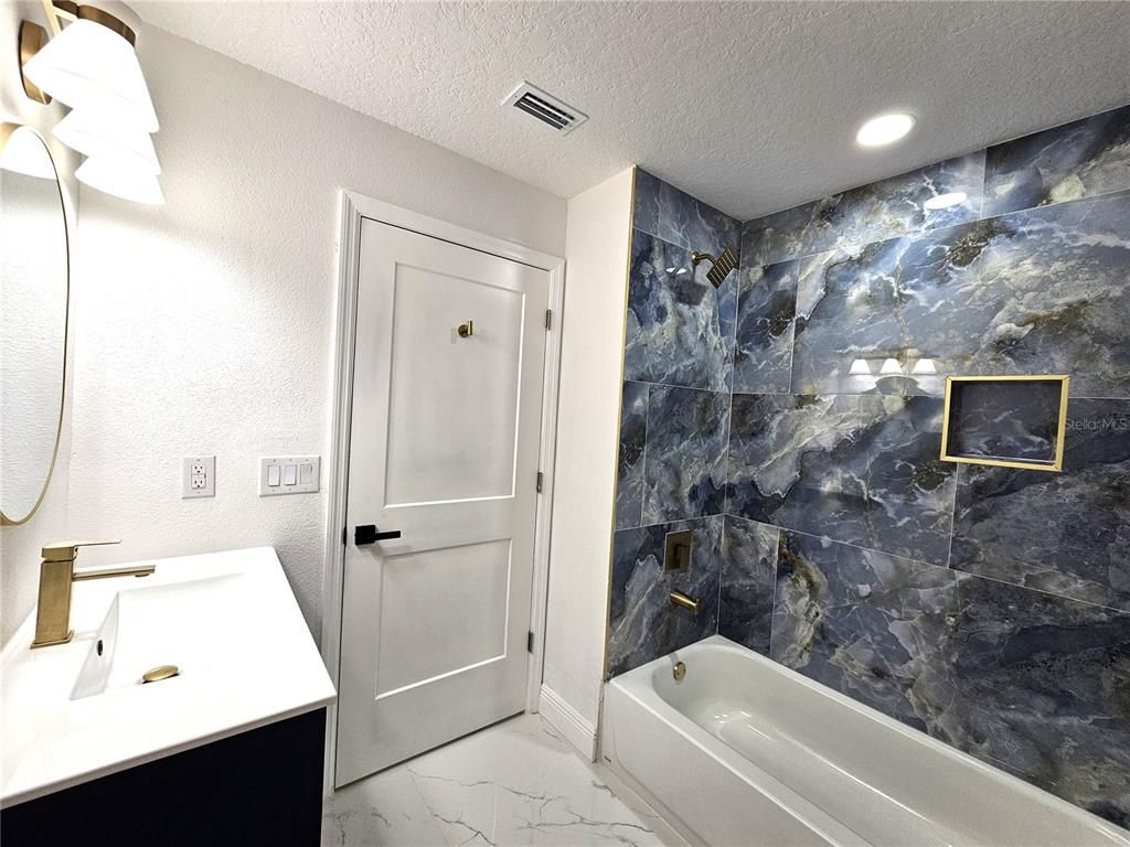 Bathroom, Interior, Marble, Marble Walls, Recessed Lighting