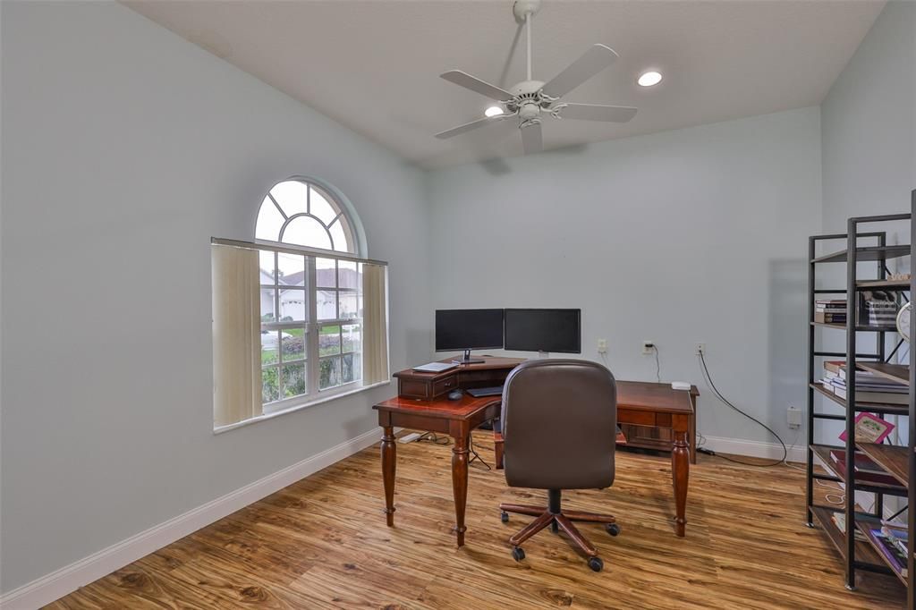 Home Office, Interior, Recessed Lighting, Wood Texture Flooring