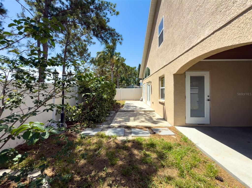 Backyard, Exterior