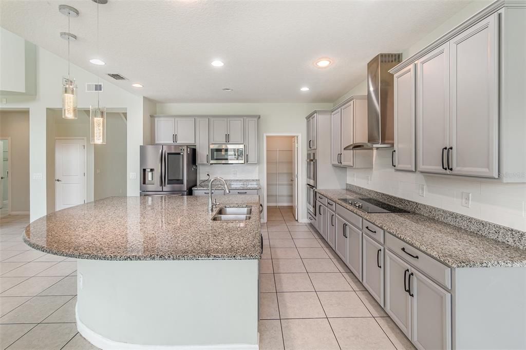 Interior, Kitchen, Pendant Lights, Recessed Lighting, Stainless Steel Appliances