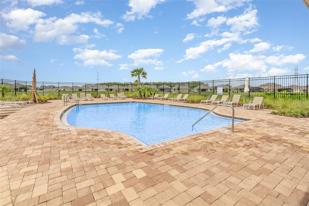 Exterior, Pool
