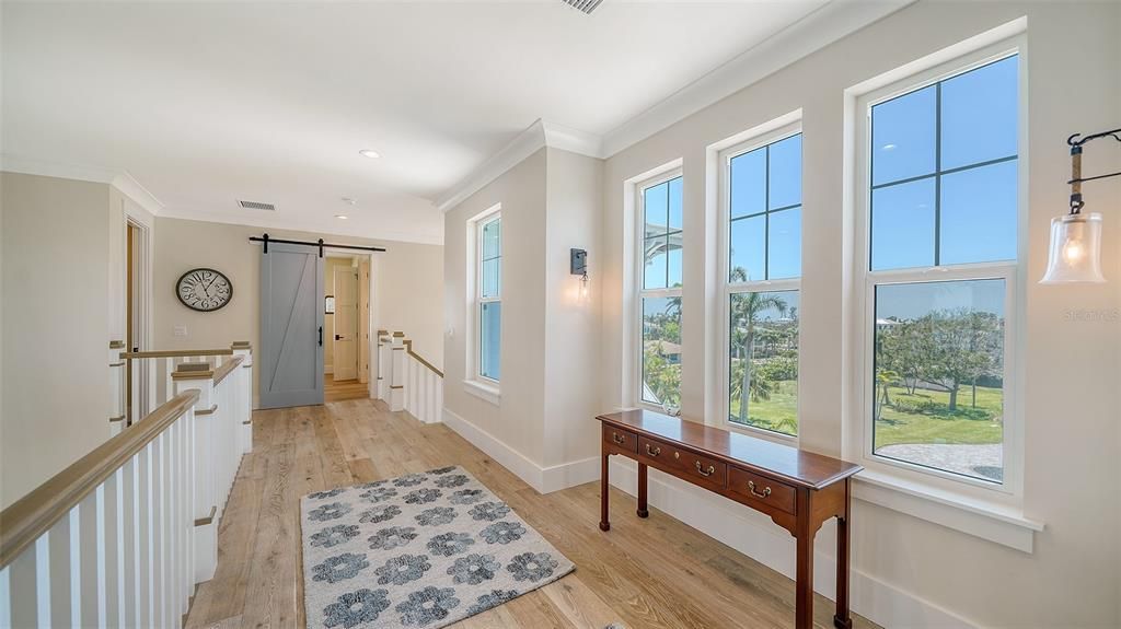 Interior, Pendant Lights, Recessed Lighting, Wood Texture Flooring