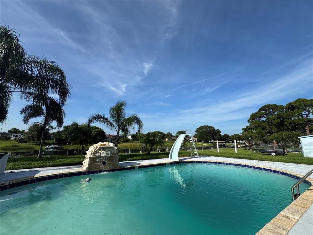 Exterior, Pool