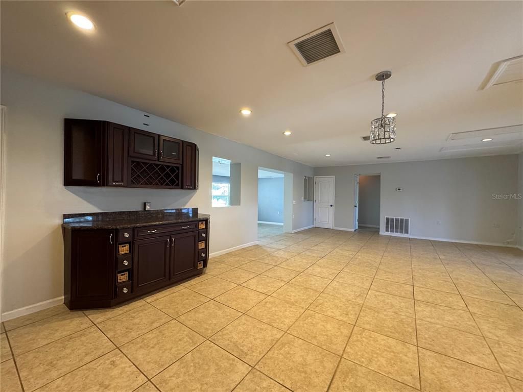 Empty room, Interior, Pendant Lights, Recessed Lighting