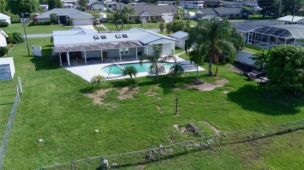 Exterior, Drone