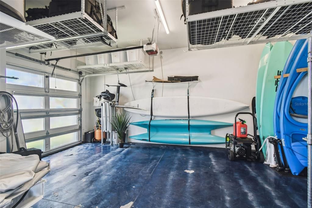 Garage, Interior