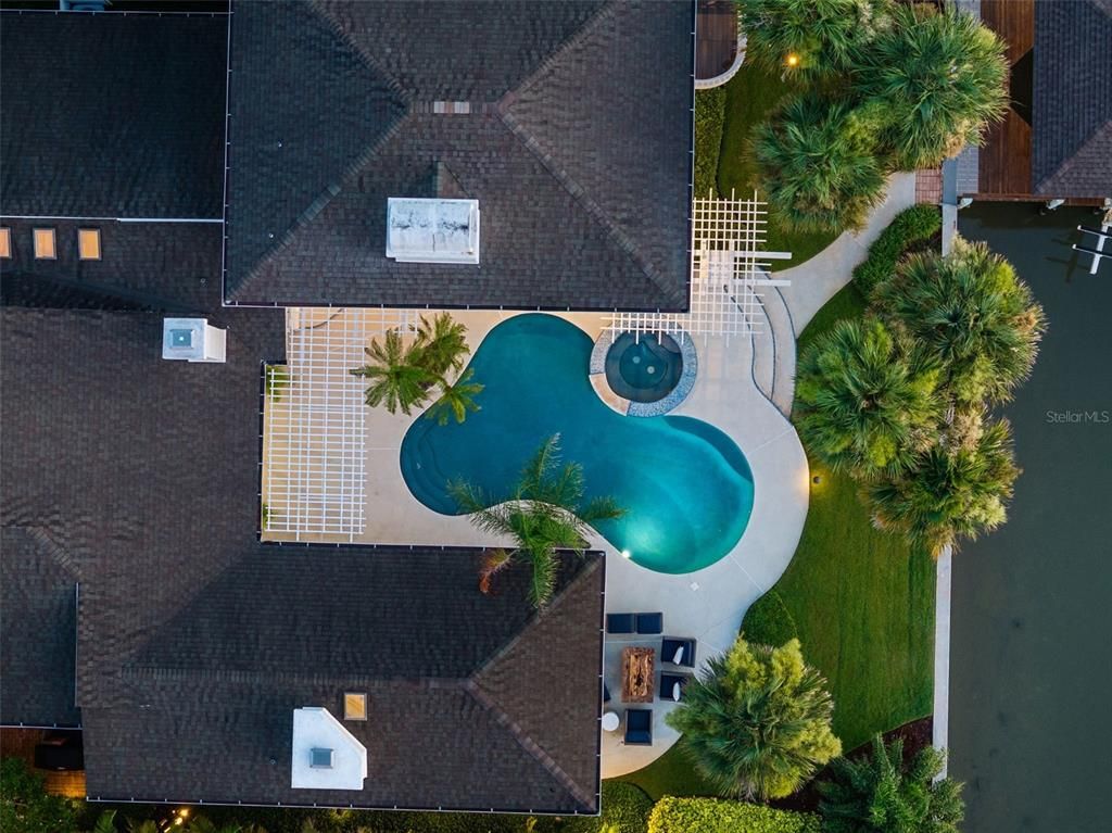 Exterior, Drone