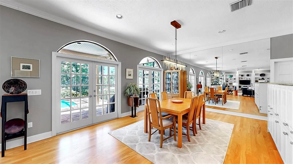 Dining room, Interior, Pendant Lights, Recessed Lighting, Wood Texture Flooring