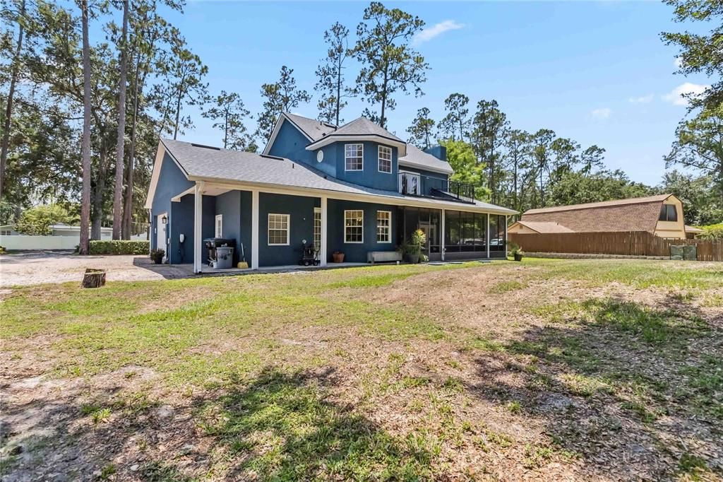 Backyard, Exterior