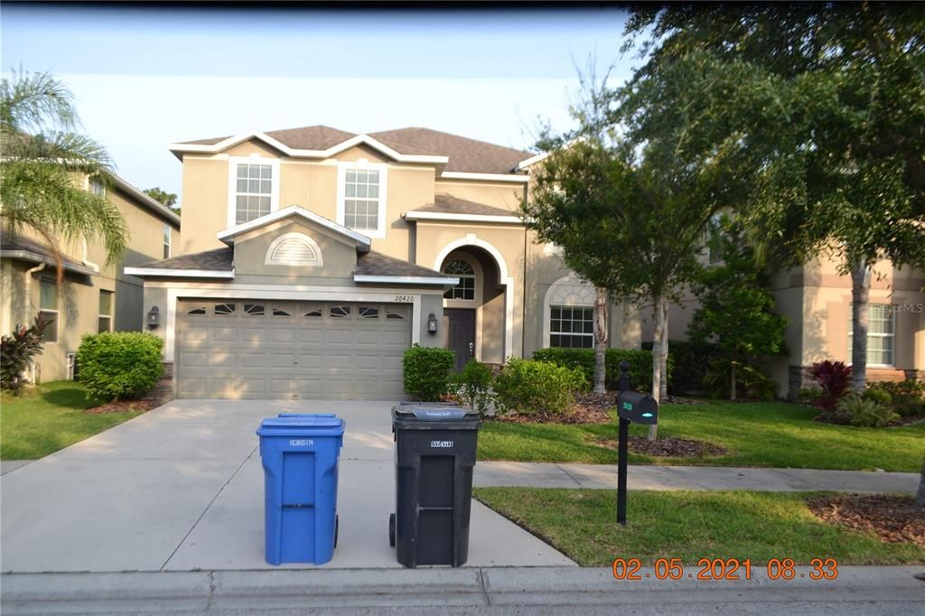 Attached, Exterior, Facade, Mediterranean