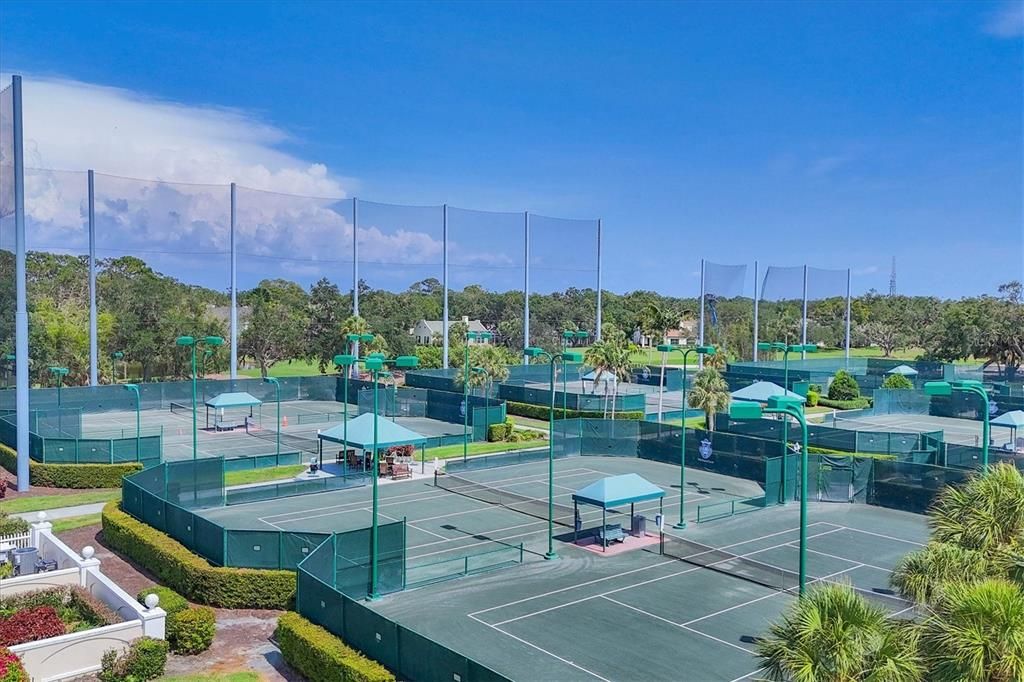 Exterior, Tennis Courts