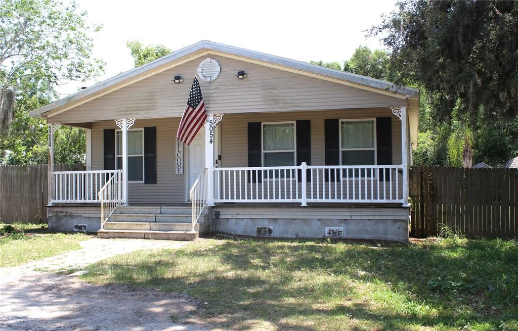 Exterior, Facade, American Craftsman