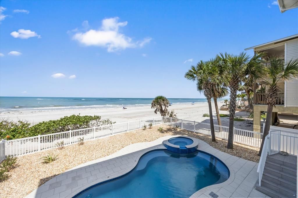 Exterior, Pool, Water