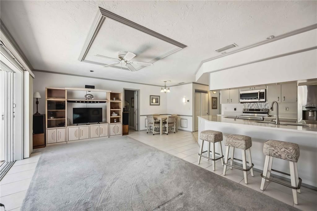 Dining room, Interior, Kitchen, Stainless Steel Appliances
