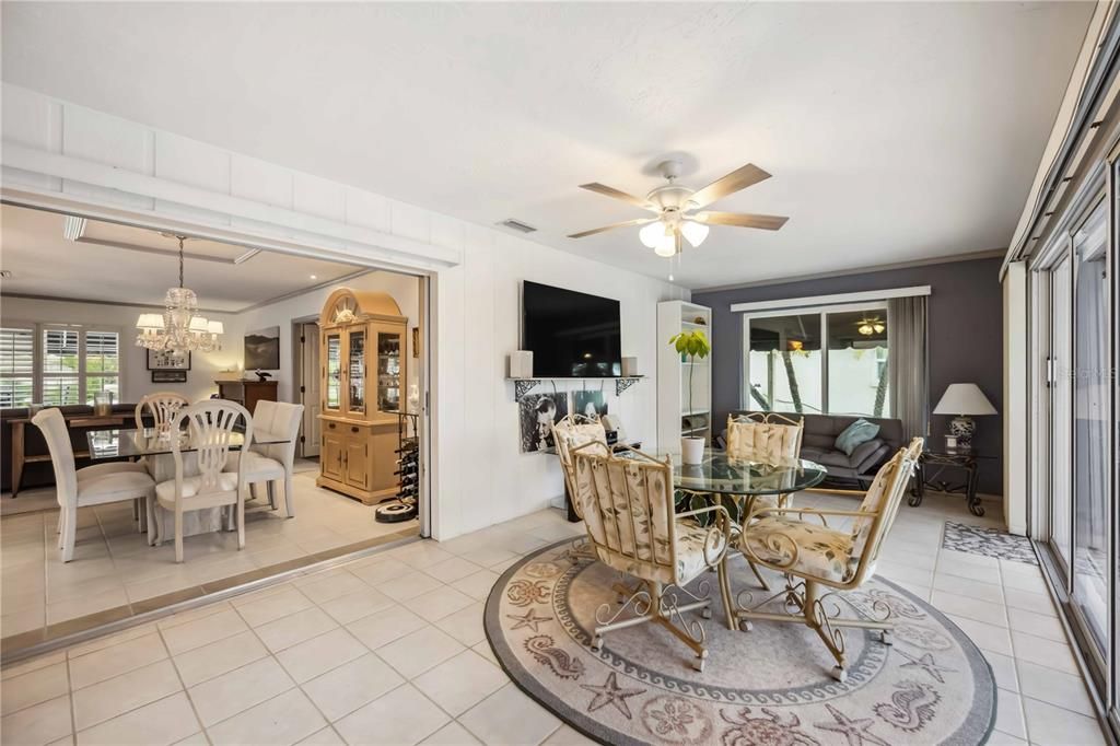 Chandelier, Dining room, Interior, Recessed Lighting
