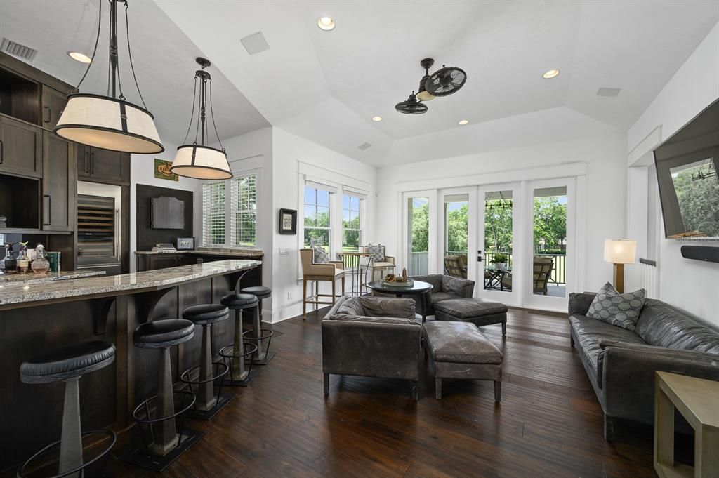 Interior, Kitchen, Living room, Pendant Lights, Recessed Lighting, Wood Texture Flooring