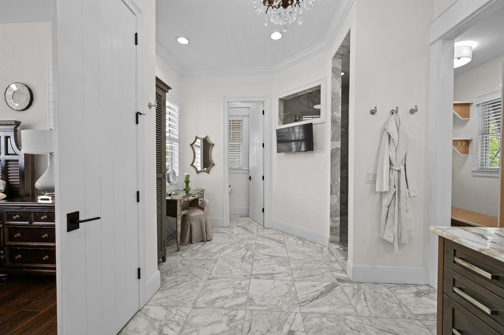 Bathroom, Interior, Marble, Recessed Lighting