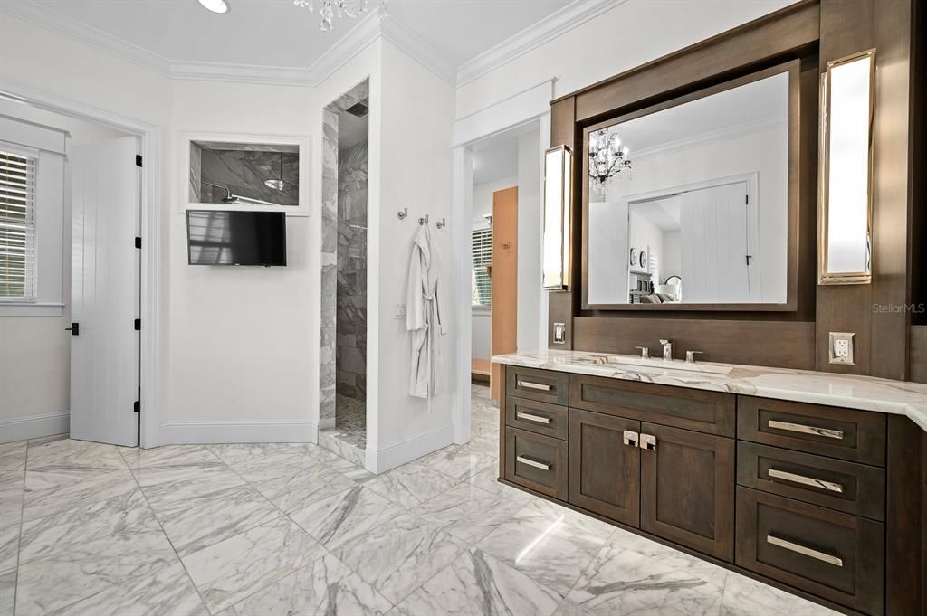 Bathroom, Dual Sink Vanities, Interior, Marble, Recessed Lighting