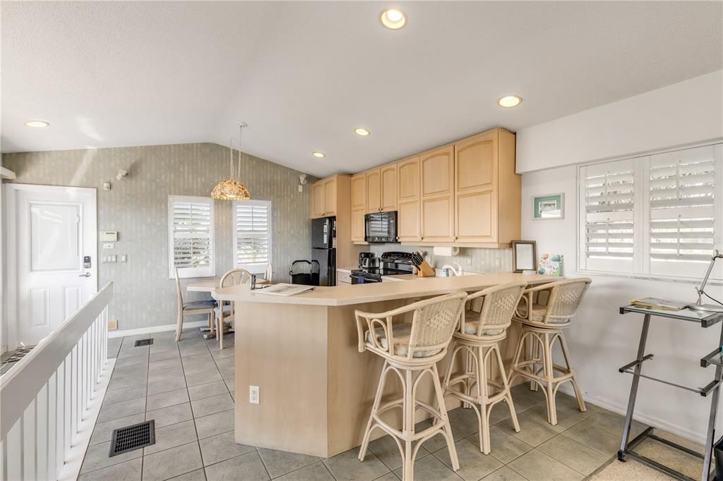 Dining room, Interior, Kitchen, Pendant Lights, Recessed Lighting