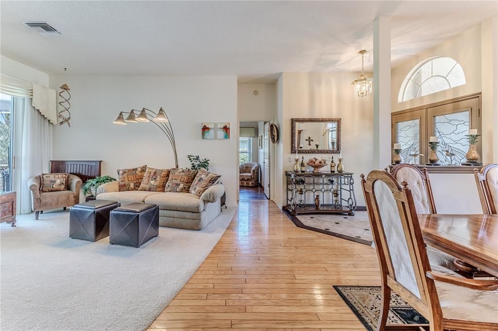 Interior, Living room, Pendant Lights, Wood Texture Flooring