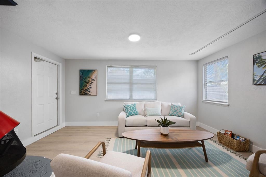 Interior, Living room, Recessed Lighting, Wood Texture Flooring