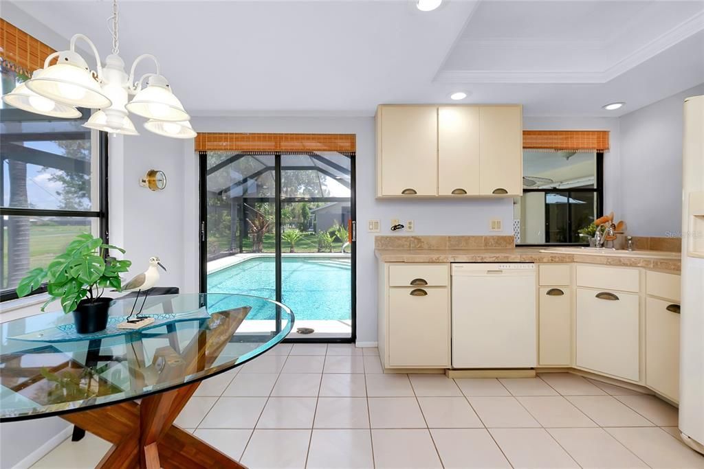 Dining room, Interior, Kitchen, Recessed Lighting
