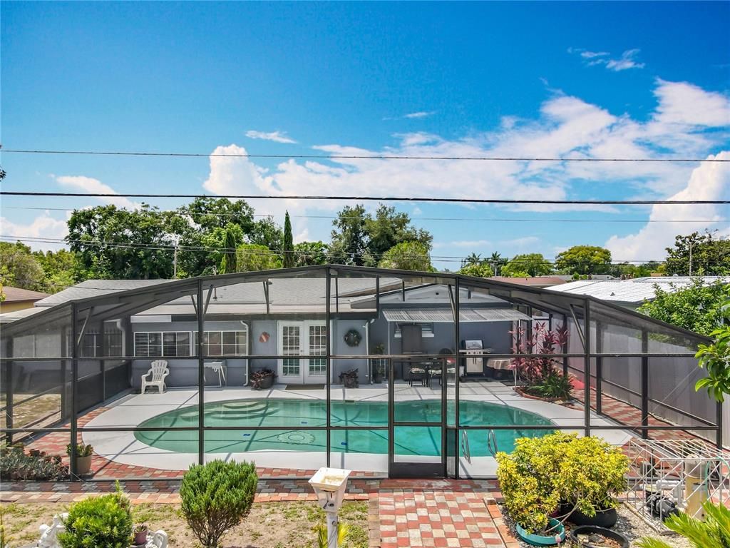 Exterior, Pool