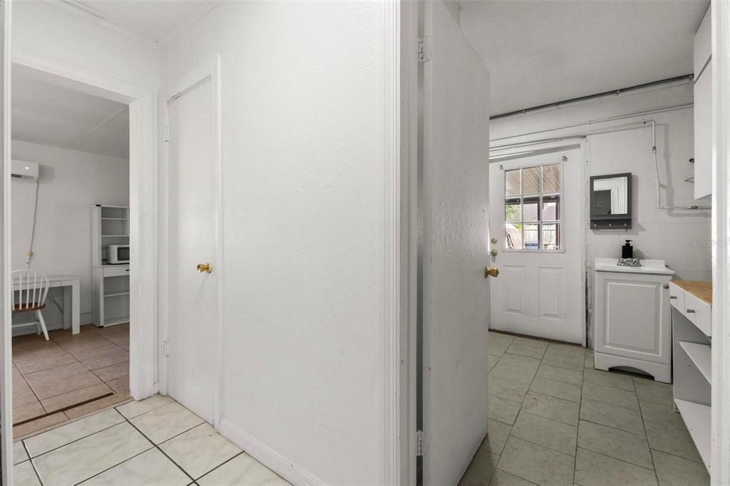 Interior, Washer