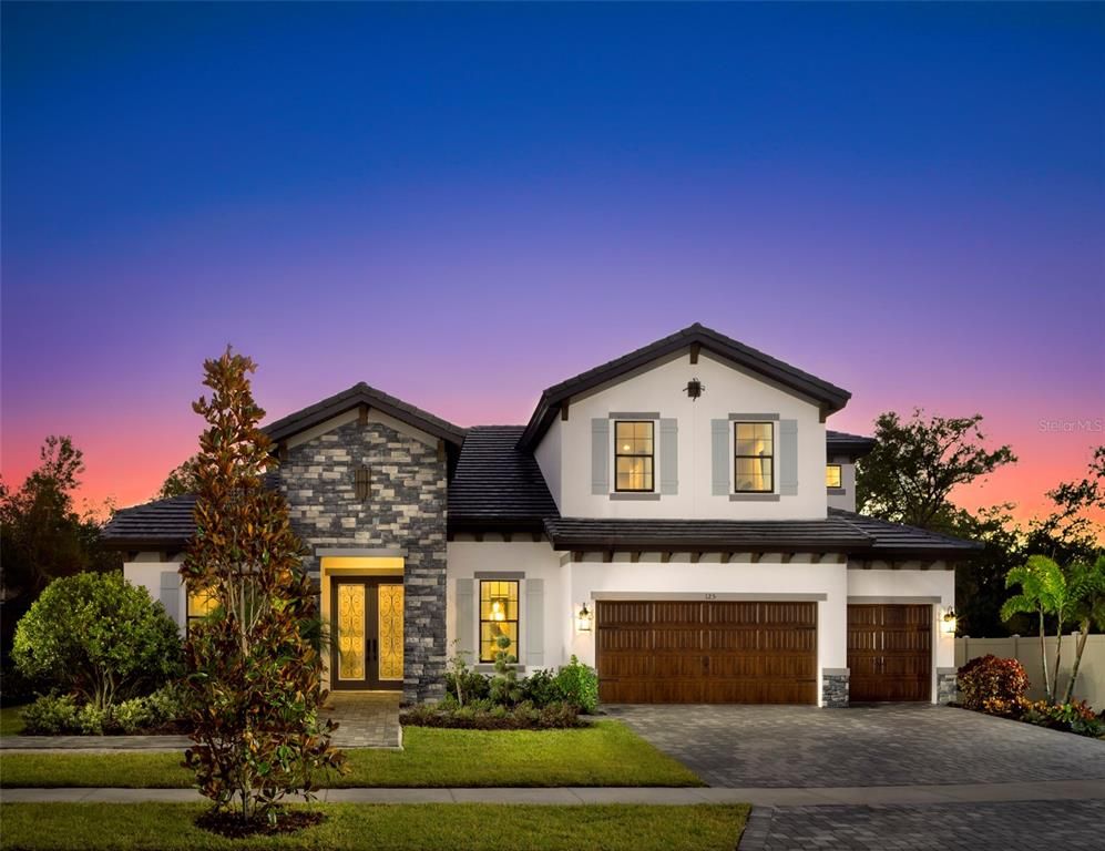 Attached, Exterior, Facade, Farmhouse