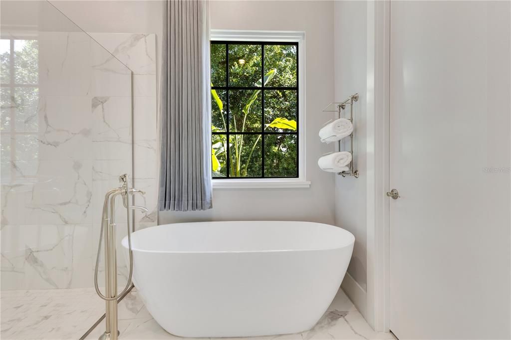 Bathroom, Free Standing Baths, Interior, Marble, Marble Walls