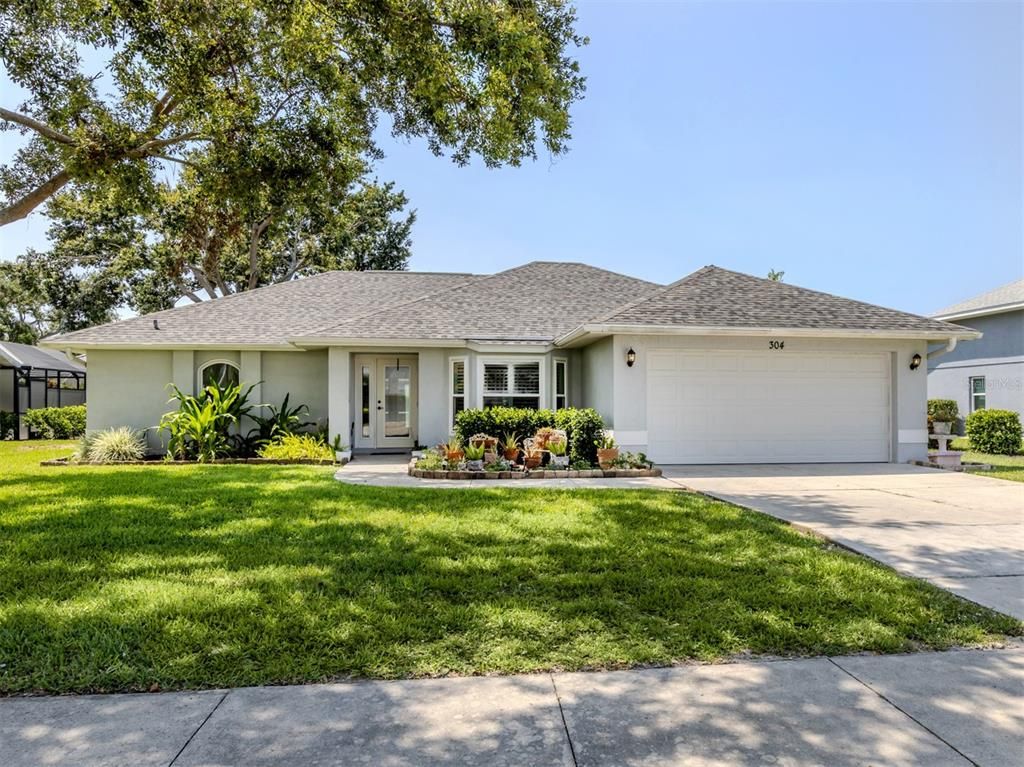 Attached, Backyard, Exterior, Facade, Ranch