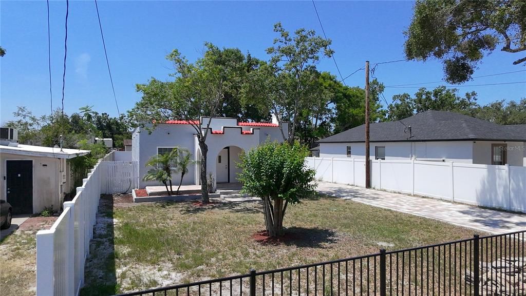 Backyard, Exterior